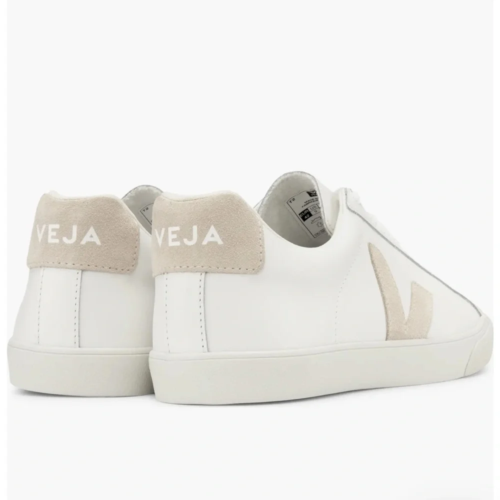 VEJA Women  Esplar Logo Leather Extra-White Sable size 7 gently used